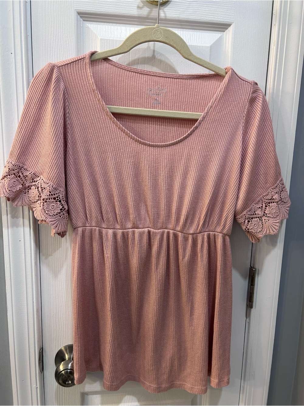 Women’s Pink Short Sleeve Shirt with Crochet Trim